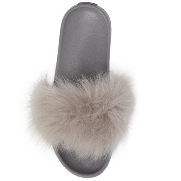 Ugg Royale Genuine Shearling Slides - Picture 5 of 9